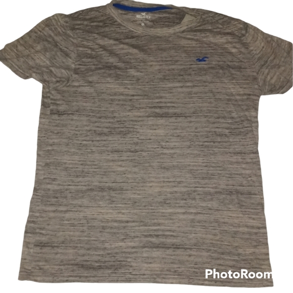 Hollister's "Must Have Collection" Tees - Picture 2 of 5
